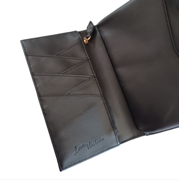 Victoria's Secret Faux Leather Black Wallet Clutch Wristlet Purse - Picture 5 of 5